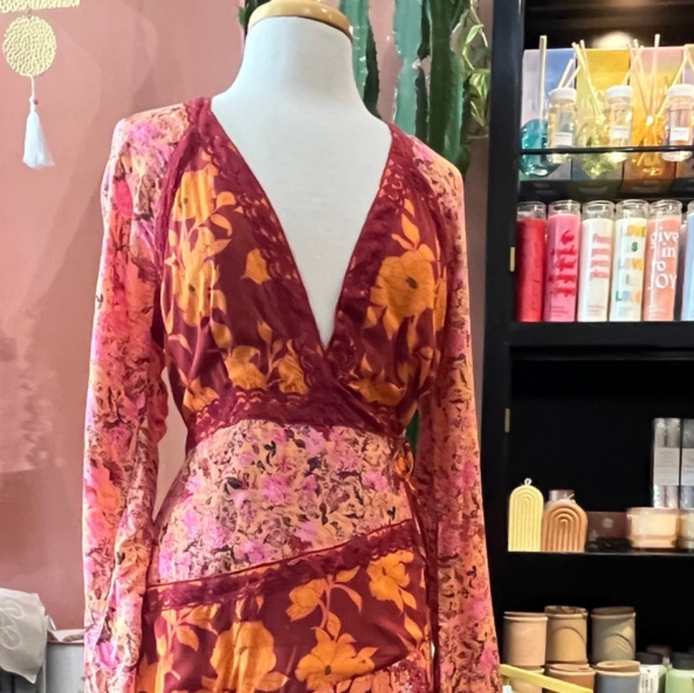 NEW FREE PEOPLE TILDA WRAP DRESS (SIZE L NEW)